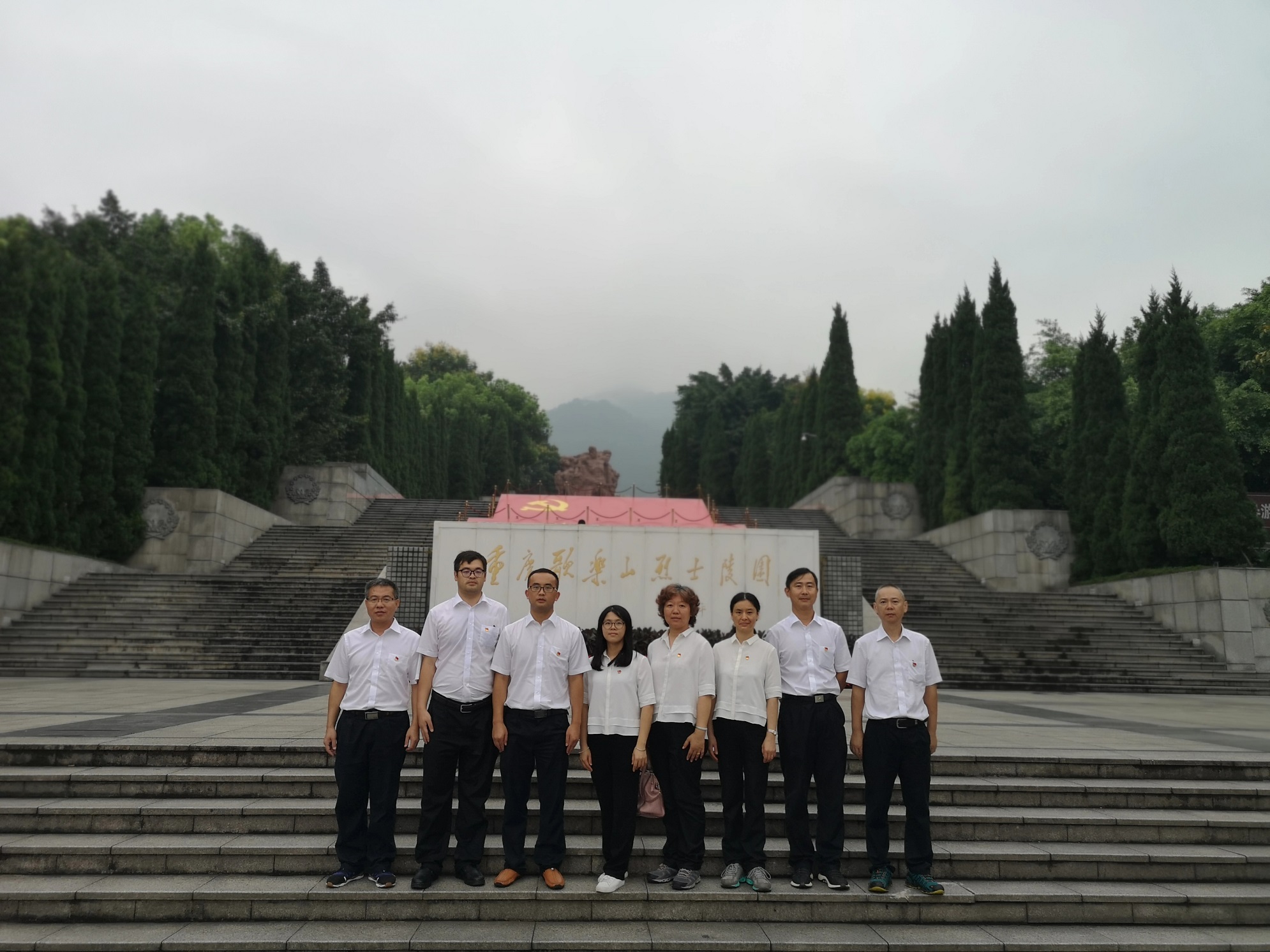 优秀党员学习2.jpg 优秀党员学习2.jpg